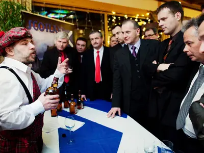 Degustacja whisky szkockiej - Organizacja imprezy hotelowej, wynajem atrakcji hotelowych - zdjęcie 3