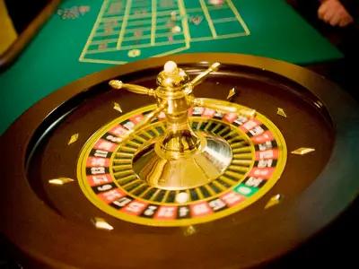 Stół do zabawy w Ruletkę z obsługą krupiera - Organizacja imprez hotelowych, wynajem atrakcji hotelowych